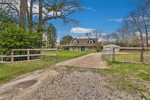 1305 County Road 2089, Liberty, TX, 77575-3555 | Card Image