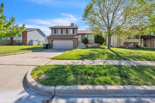 1052 N 1000 E, Layton, UT, 84040-5106 | Card Image