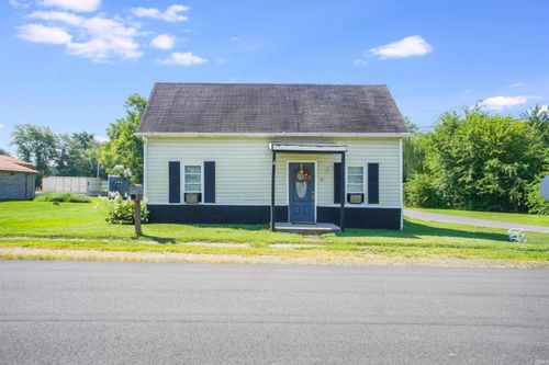 121 W Oak St, Tennyson, IN, 47637-7155 | Card Image