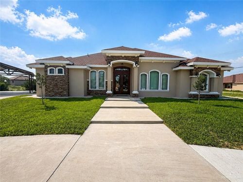 1621 E Agualeguas St, Roma, TX, 78584-8006 | Card Image