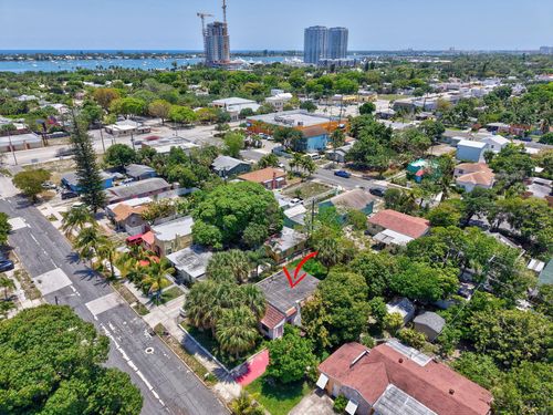 624 51st Street Street, West Palm Beach, FL, 33407 | Card Image