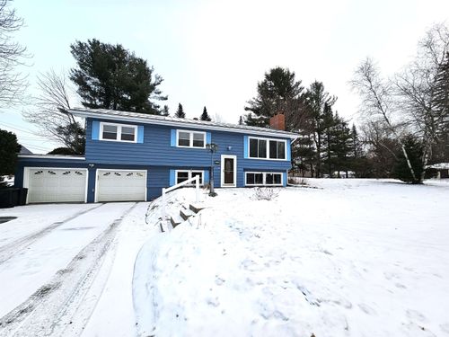 141 Patenaude St, Derby Line, VT, 05830-8714 | Card Image