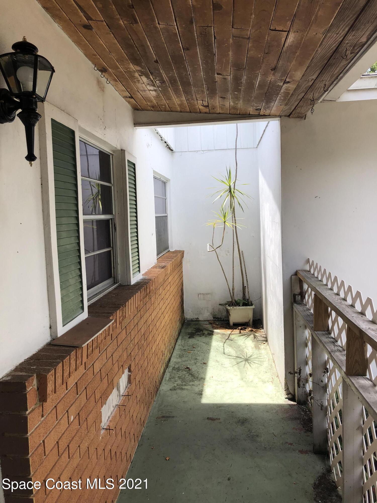 1475 Barna Avenue, Sold in Titusville Zoocasa