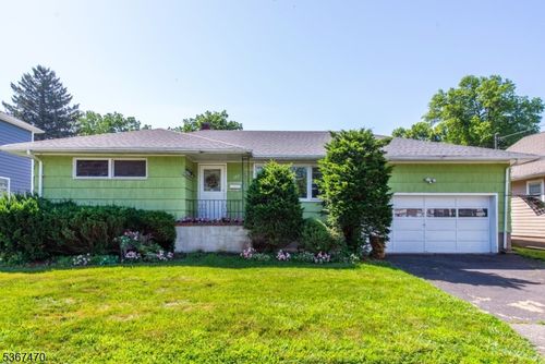 165 Woodcliff Ave, Little Falls, NJ, 07424-1044 | Card Image