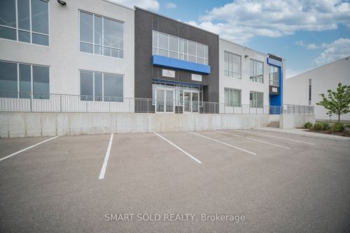 2-3-10952 Woodbine Ave, Markham, ON, L6C3L4 | Card Image