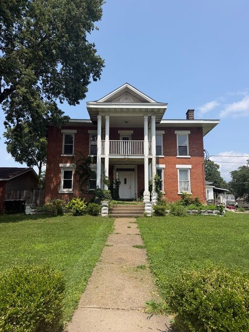 902 W 4th St, Sterling, IL, 61081-3202 | Card Image