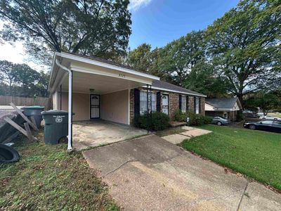 3177 Maple Hill Dr, House other with 3 bedrooms, 2 bathrooms and null parking in Memphis TN | Image 3