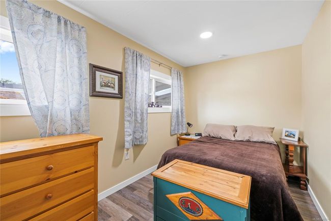 Secondary Bedroom | Image 26