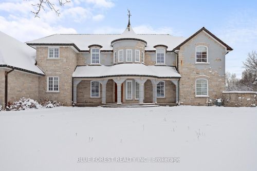 2955 Catherine St, Dorchester, ON, N0L1G4 | Card Image