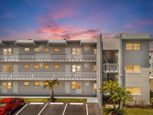 109-2200 Park Ln, Hollywood, FL, 33021-3758 | Card Image