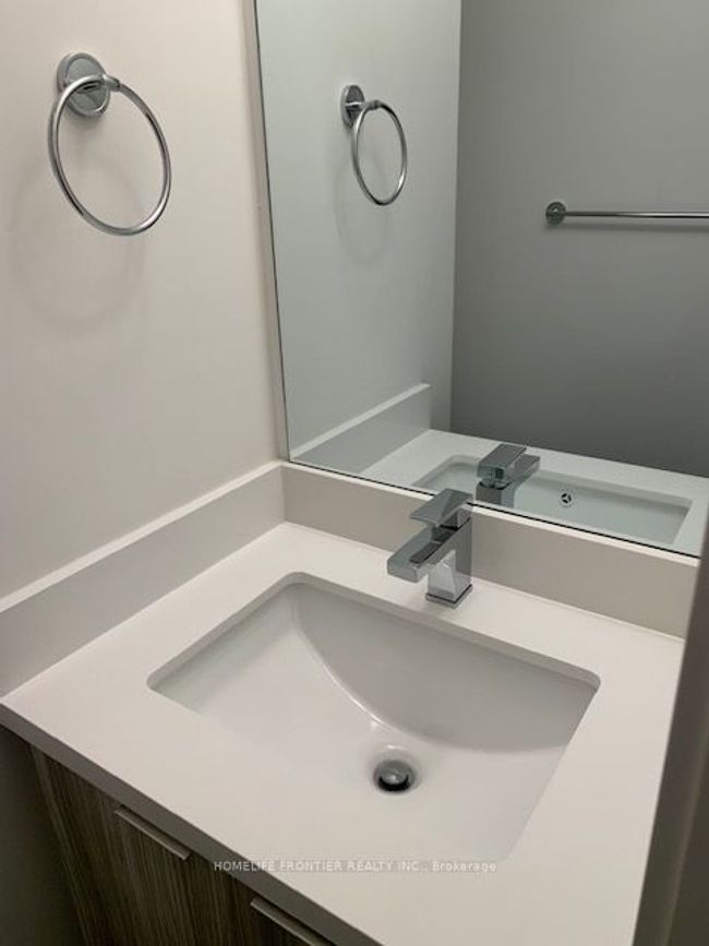 2104 - 2916 Highway 7 Road, Condo with 2 bedrooms, 2 bathrooms and null parking in Vaughan ON | Image 10