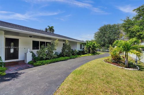 7360 Sw 120th St, Pinecrest, FL, 33156-4661 | Card Image