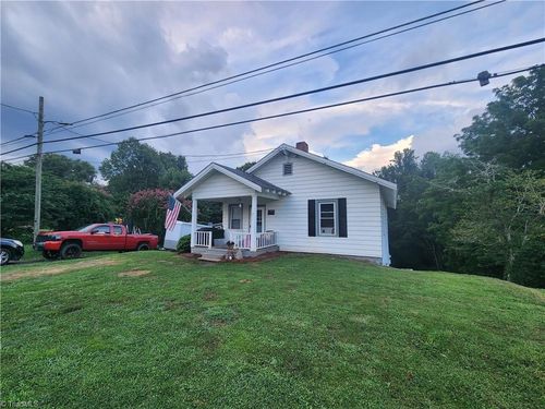 1598 Fancy Gap Rd, Mount Airy, NC, 27030-1824 | Card Image