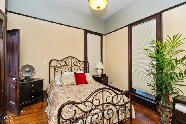 main floor bedroom | Image 11