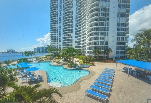604-19195 Mystic Pointe Dr, Aventura, FL, 33180-4504 | Card Image