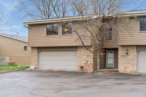 14244 Chestnut Dr, Eden Prairie, MN, 55347-1669 | Card Image