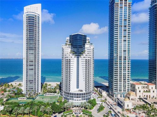 18001 Collins Ave, Sunny Isles Beach, FL, 33160-2722 | Card Image
