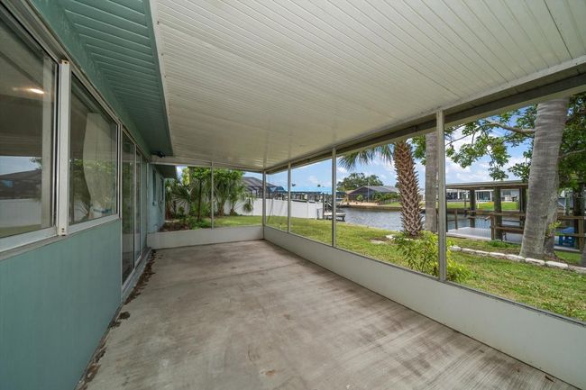 911 Sago Palm Way, House other with 3 bedrooms, 2 bathrooms and null parking in APOLLO BEACH FL | Image 20