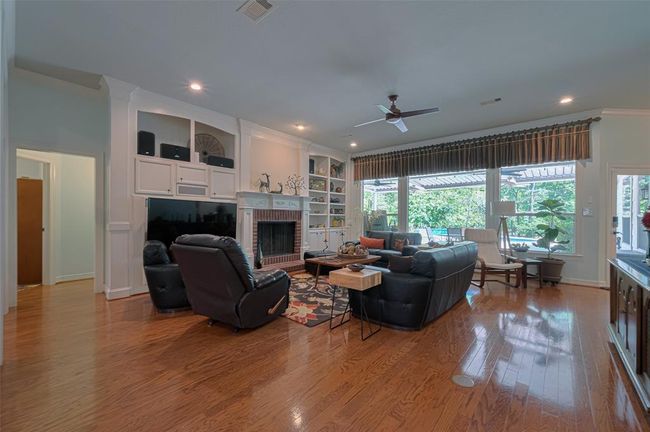 32802 Crestlake Blvd, House other with 4 bedrooms, 4 bathrooms and 3 parking in Magnolia TX | Image 7