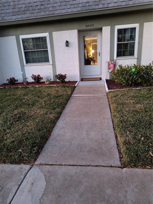 b-4653 Lake Villa Dr, Clearwater, FL, 33762-5234 | Card Image