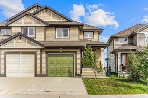 57 Sunset Common, Cochrane, AB, T4C0M1 | Card Image