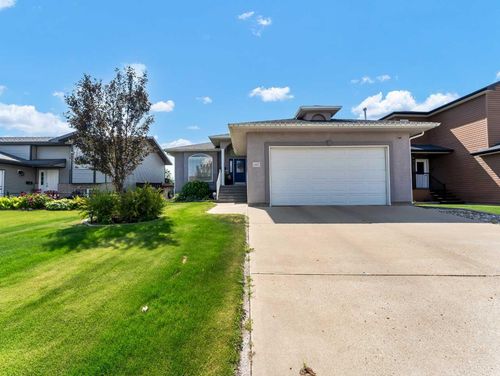 2422 7 Ave Ne, Medicine Hat, AB, T1C1Y7 | Card Image