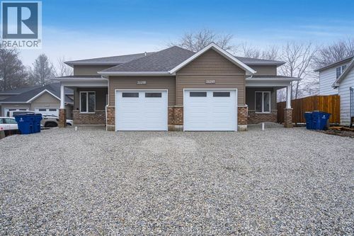 2-21295 Harbour Road, Wheatley, ON, N0P2P0 | Card Image
