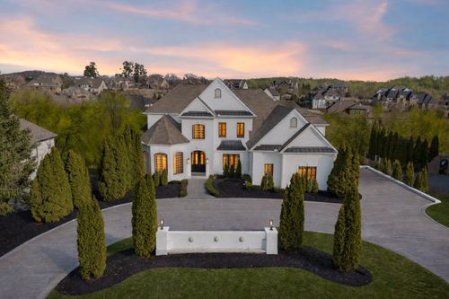 9572 Hampton Reserve Dr, Brentwood, TN, 37027-8491 | Card Image