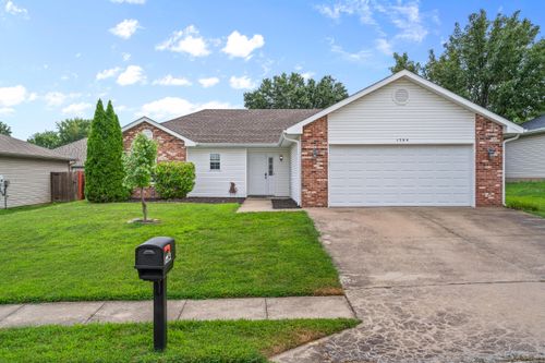 1704 Native Dancer Dr, COLUMBIA, MO, 65202-3472 | Card Image