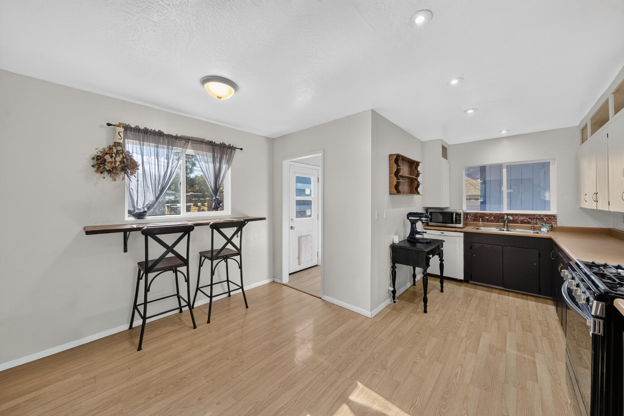Residential in Shasta Lake 4