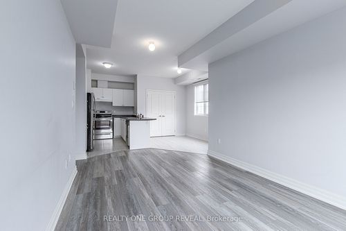 210-80 Aspen Springs Dr, Clarington, ON, L1C0V4 | Card Image