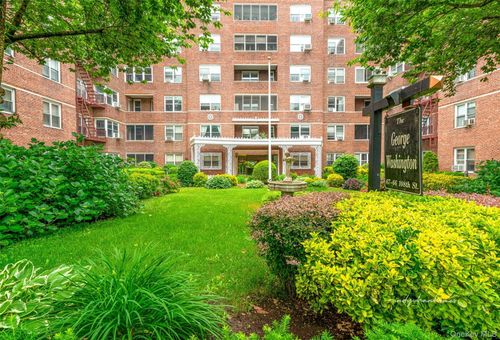 d5-67-66 108th St, Forest Hills, NY, 11375-2904 | Card Image