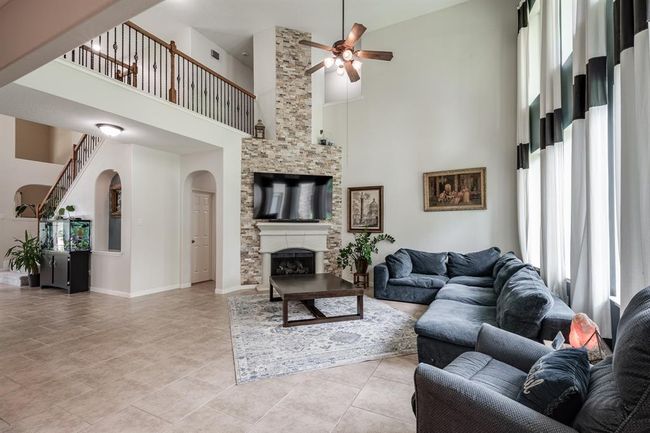 27014 Glenfield Hollow Ln, House other with 4 bedrooms, 4 bathrooms and 3 parking in Cypress TX | Image 15