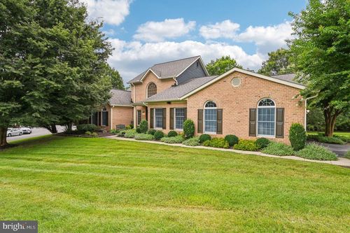 2 Hurlingham Ct, Pikesville, MD, 21208-3310 | Card Image