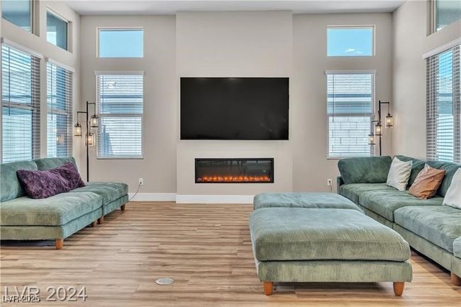 10301 Fairview Ridge Ct, House other with 4 bedrooms, 3 bathrooms and null parking in Las Vegas NV | Image 16