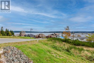 1573 Perth Rd, House other with 4 bedrooms, 4 bathrooms and 4 parking in Campbell River BC | Image 2