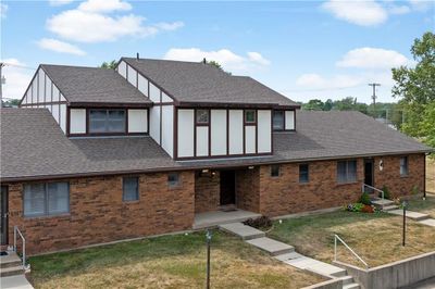 1110 Jeff Circle, Townhouse with 2 bedrooms, 1 bathrooms and null parking in Paola KS | Image 1