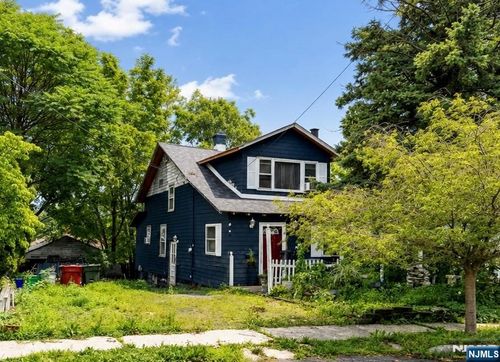 38 Orchard Street, Nutley, NJ, 07110 | Card Image