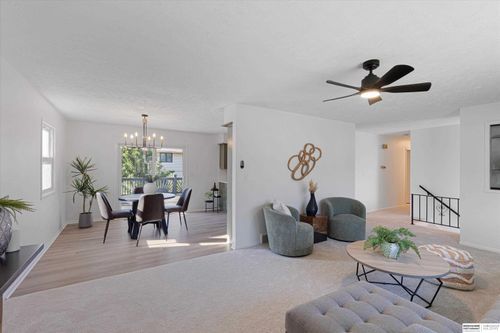 4915 Robin Dr, Bellevue, NE, 68157-2551 | Card Image