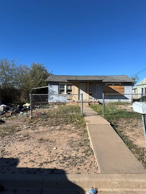 224 W 13th St, San Angelo, TX, 76903-4625 | Card Image