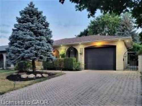 147 Muriel Cres, London, ON, N6E2K4 | Card Image