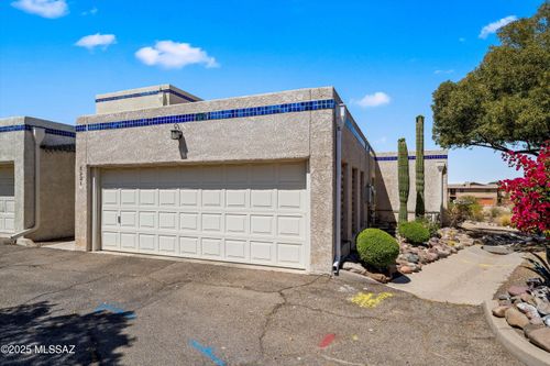 5221 N 1st Ave, Tucson, AZ, 85718-4701 | Card Image