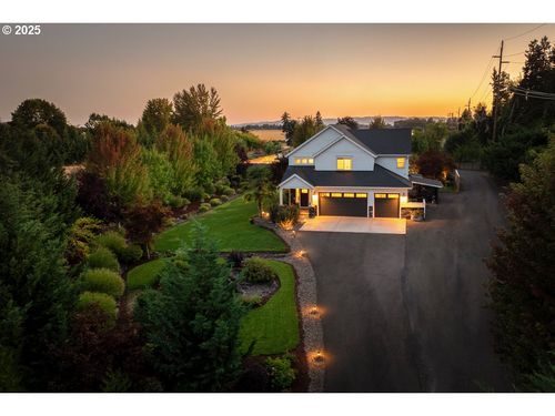 8720 Se Morgan Ln, McMinnville, OR, 97128-8760 | Card Image