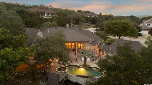 27 Trophy Rdg, San Antonio, TX, 78258-7715 | Card Image