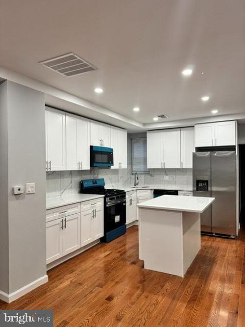 5640 Woodbine Ave, PHILADELPHIA, PA, 19131-1322 | Card Image