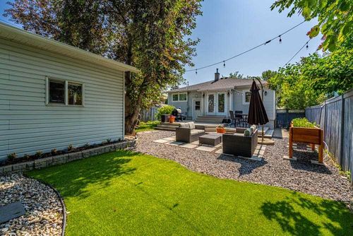 1921 Mountview Cres Ne, Calgary, AB, T2E5N4 | Card Image