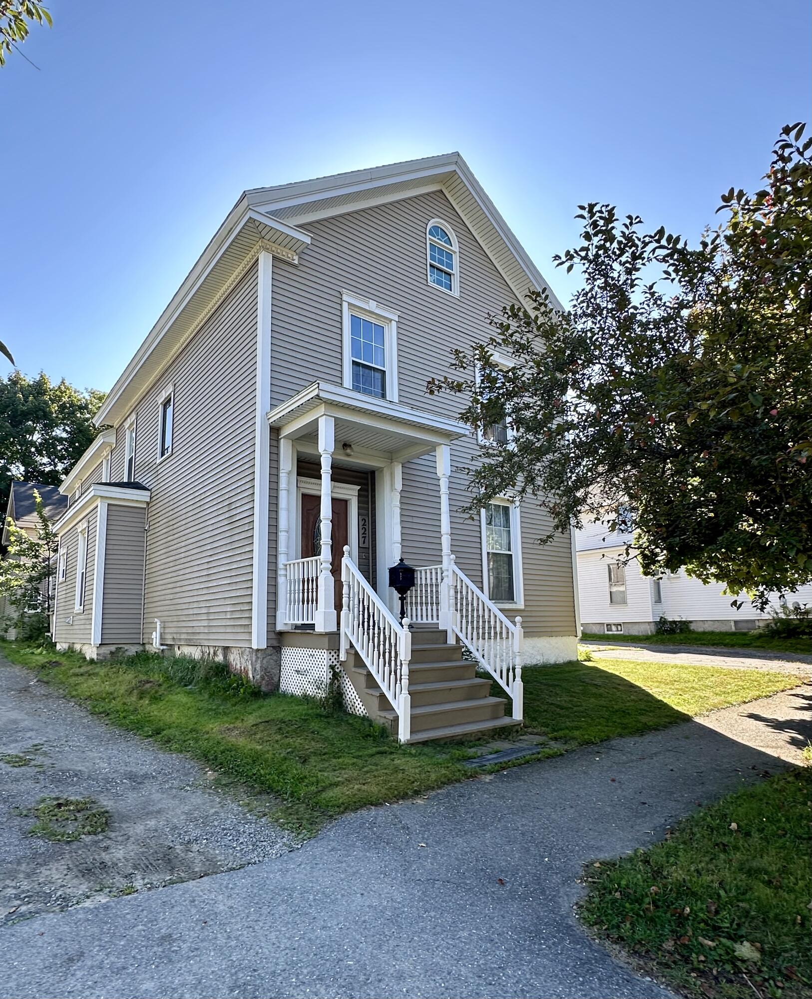 Essex St, Bangor, ME 04401