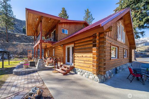 540 Highway 153, Pateros, WA, 98846-9641 | Card Image