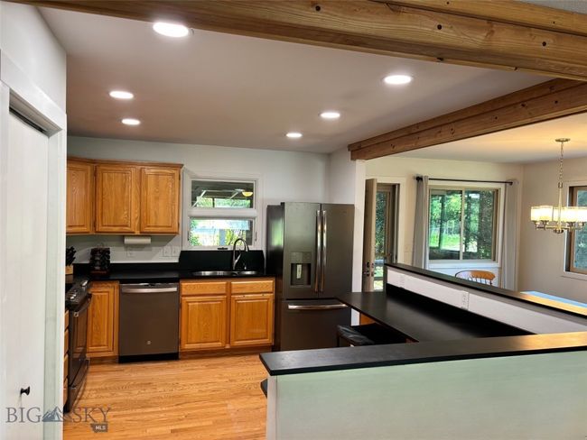 Kitchen | Image 7