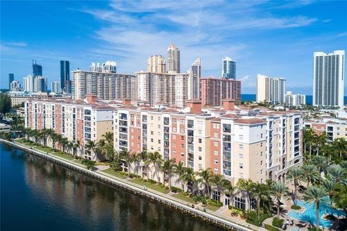 2808-17150 N Bay Rd, Sunny Isles Beach, FL, 33160-3463 | Card Image